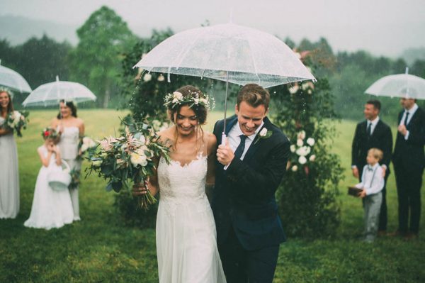 ไอเดียสุดครีเอท จัดงานแต่งงานช่วงหน้าฝนให้สวยปังสู้สายฝน